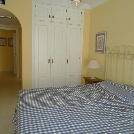 Costa Beachfront Апартаменты