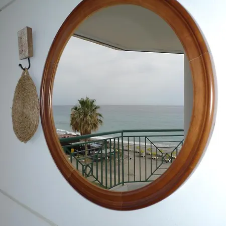 Costa Beachfront Апартаменты Торрокс-Коста