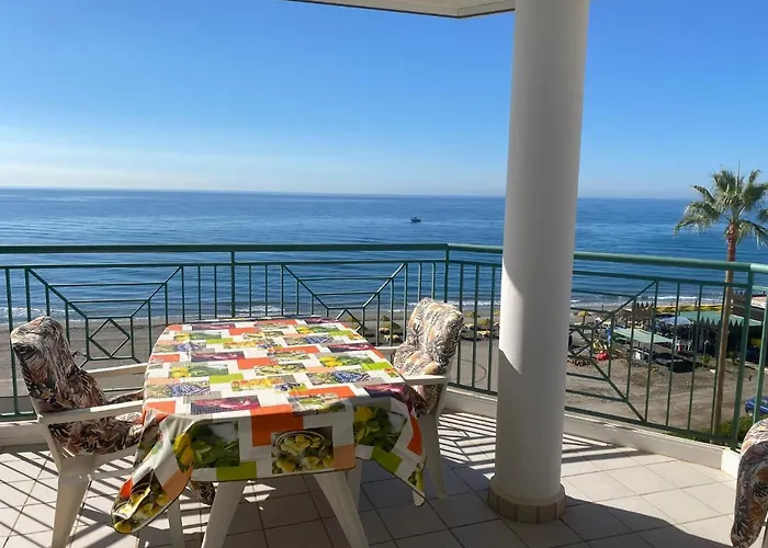 Costa Beachfront Apartment Torrox